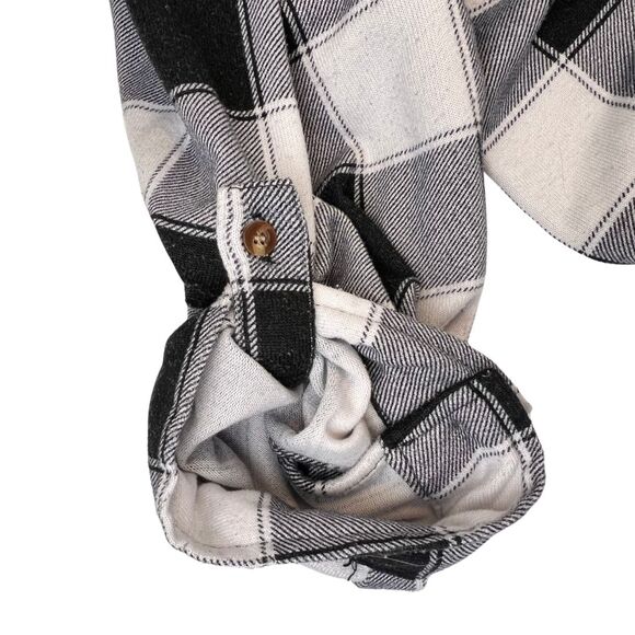 Eden & Olivia Button Down Shirt XL White Buffalo Plaid Soft Grunge Modern Top - Picture 5 of 10